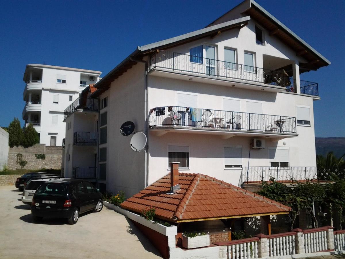 Guest House Aldin Ulcinj Exteriör bild