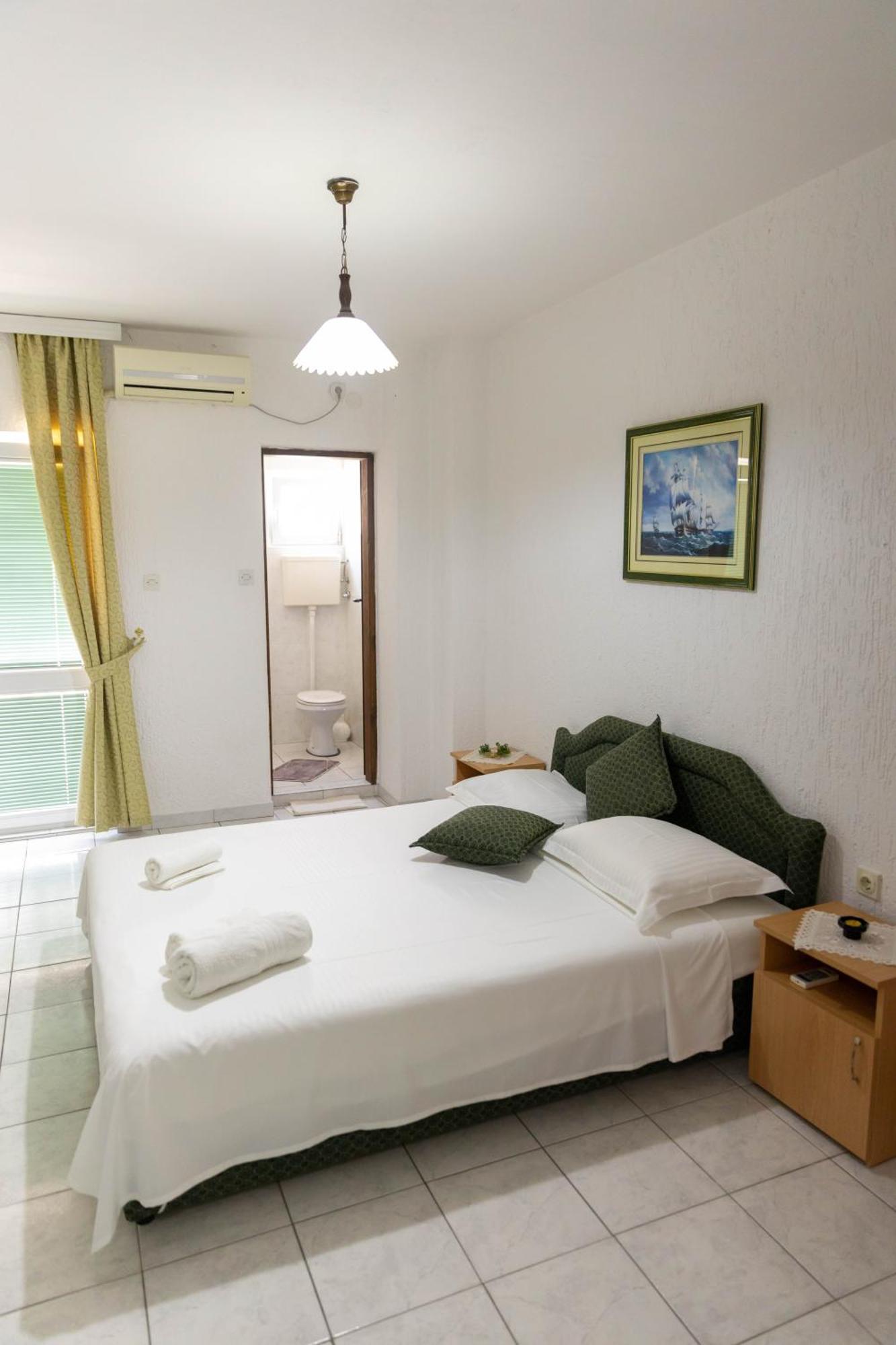 Guest House Aldin Ulcinj Exteriör bild