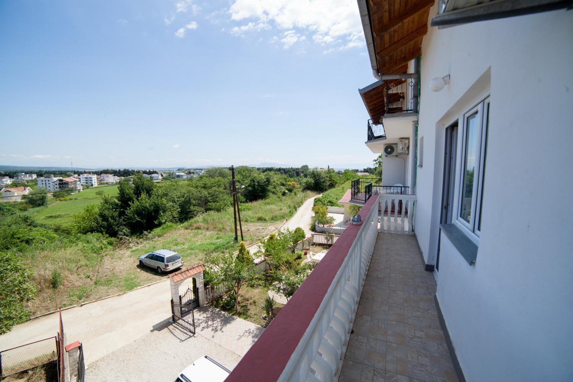Guest House Aldin Ulcinj Exteriör bild