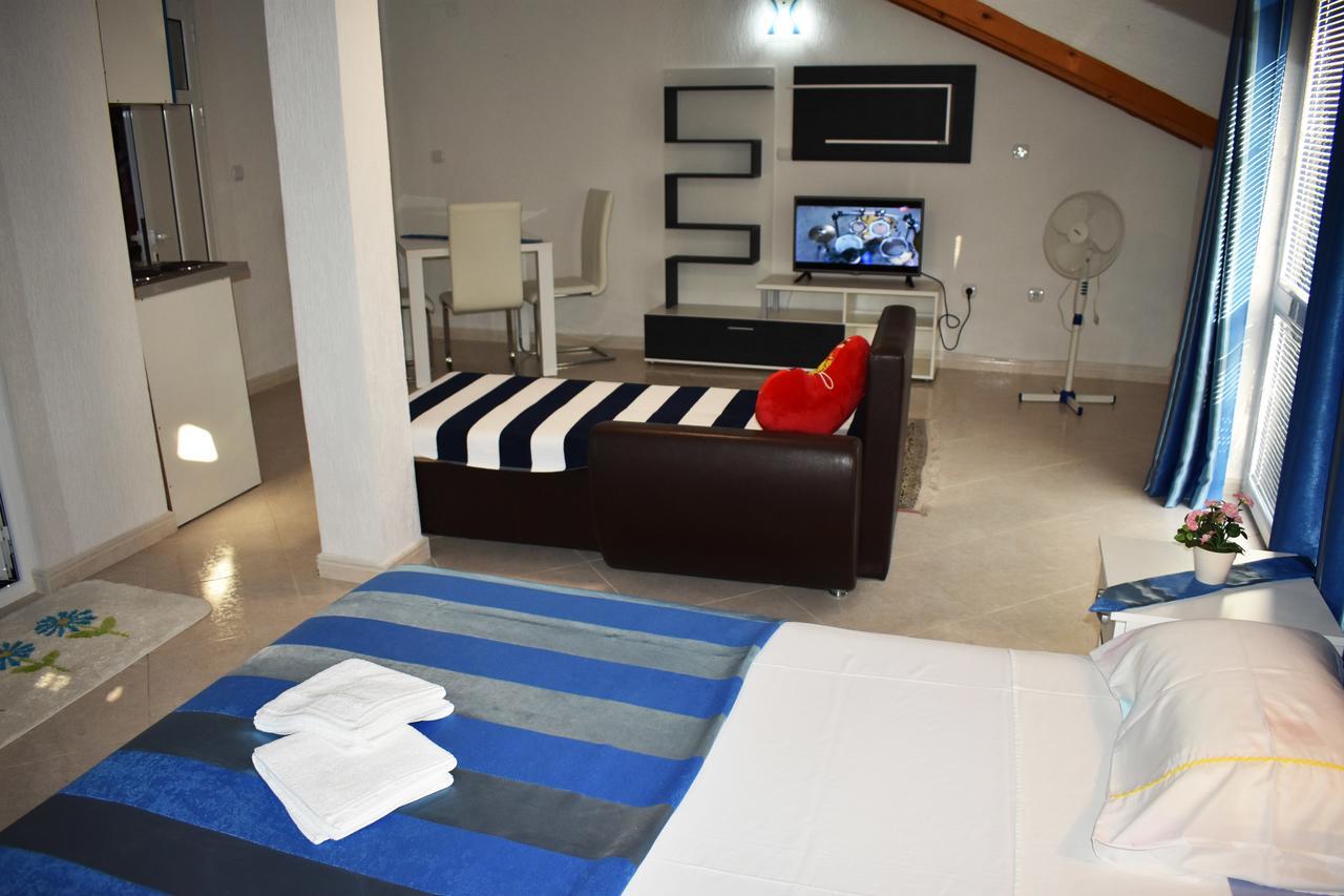 Guest House Aldin Ulcinj Exteriör bild